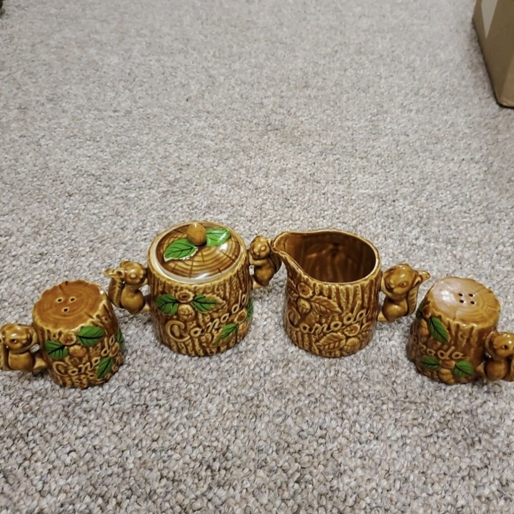 Vintage Canada Ceramic Squirrel-In-Oak Tree Salt Pepper Sugar Creamer Set